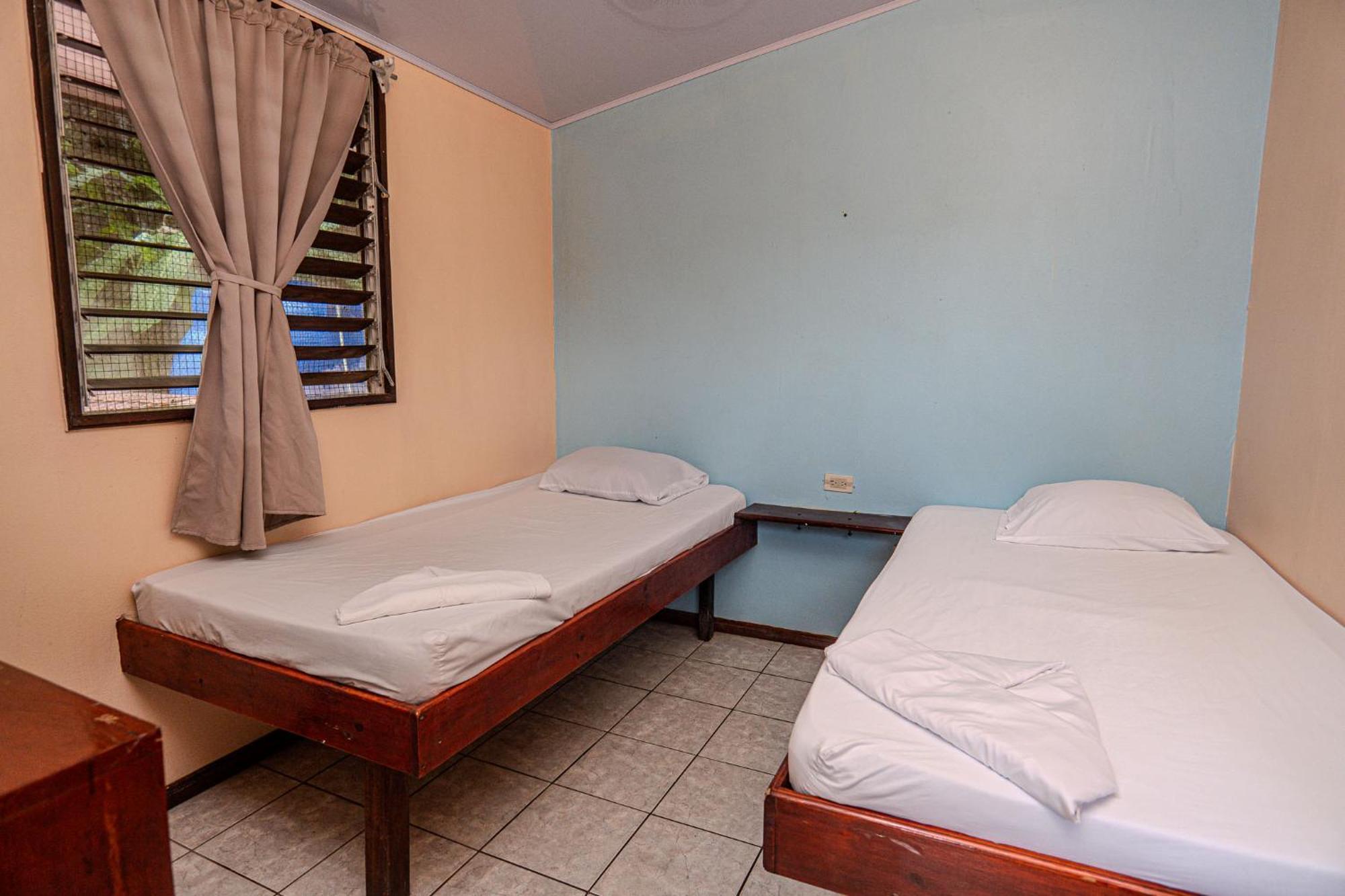 Costa Linda Art Hostel Мануель-Антоніо Екстер'єр фото