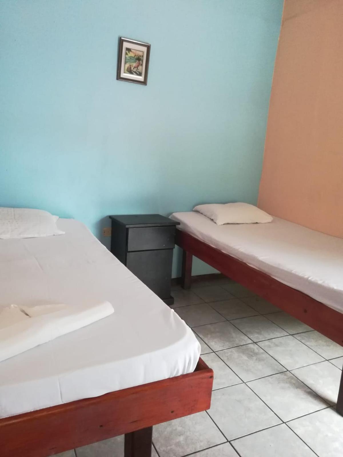 Costa Linda Art Hostel Мануель-Антоніо Екстер'єр фото