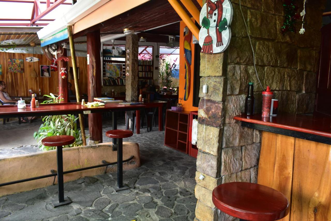 Costa Linda Art Hostel Мануель-Антоніо Екстер'єр фото