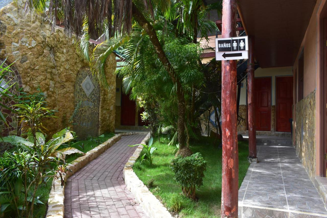 Costa Linda Art Hostel Мануель-Антоніо Екстер'єр фото